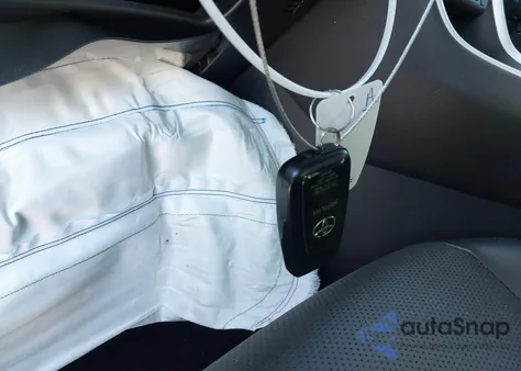 2022 Toyota Rav4 Limited z USA, uszkodzony, nr VIN 2T3N1RFVXNW286050